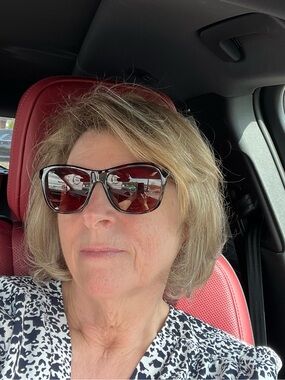 Meet your Posher, Michele